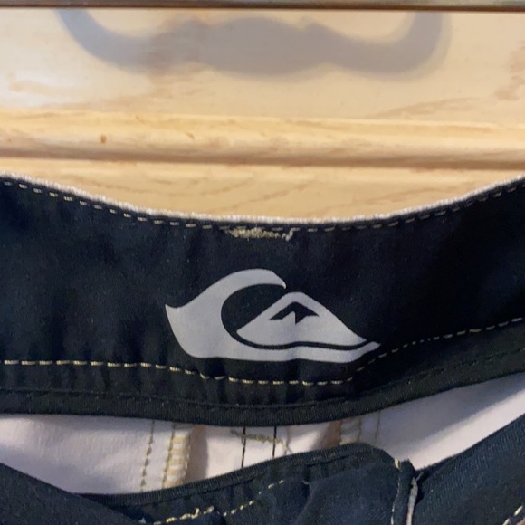 Quicksilver Hybrid Board Shorts - Picture 5 of 9